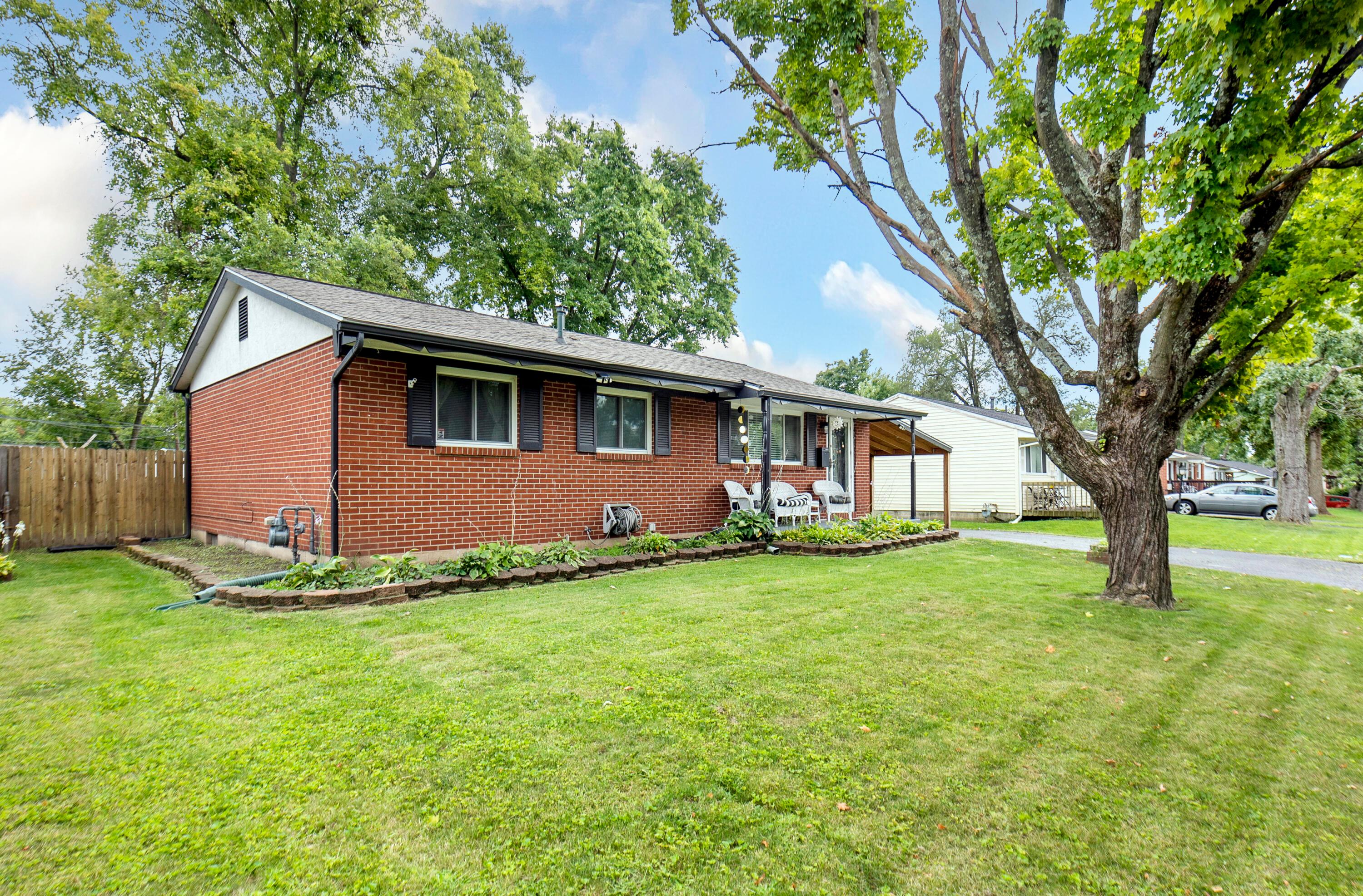 3556 Wyncote Road Columbus, OH 43232 - Photo 26 of 36 Front