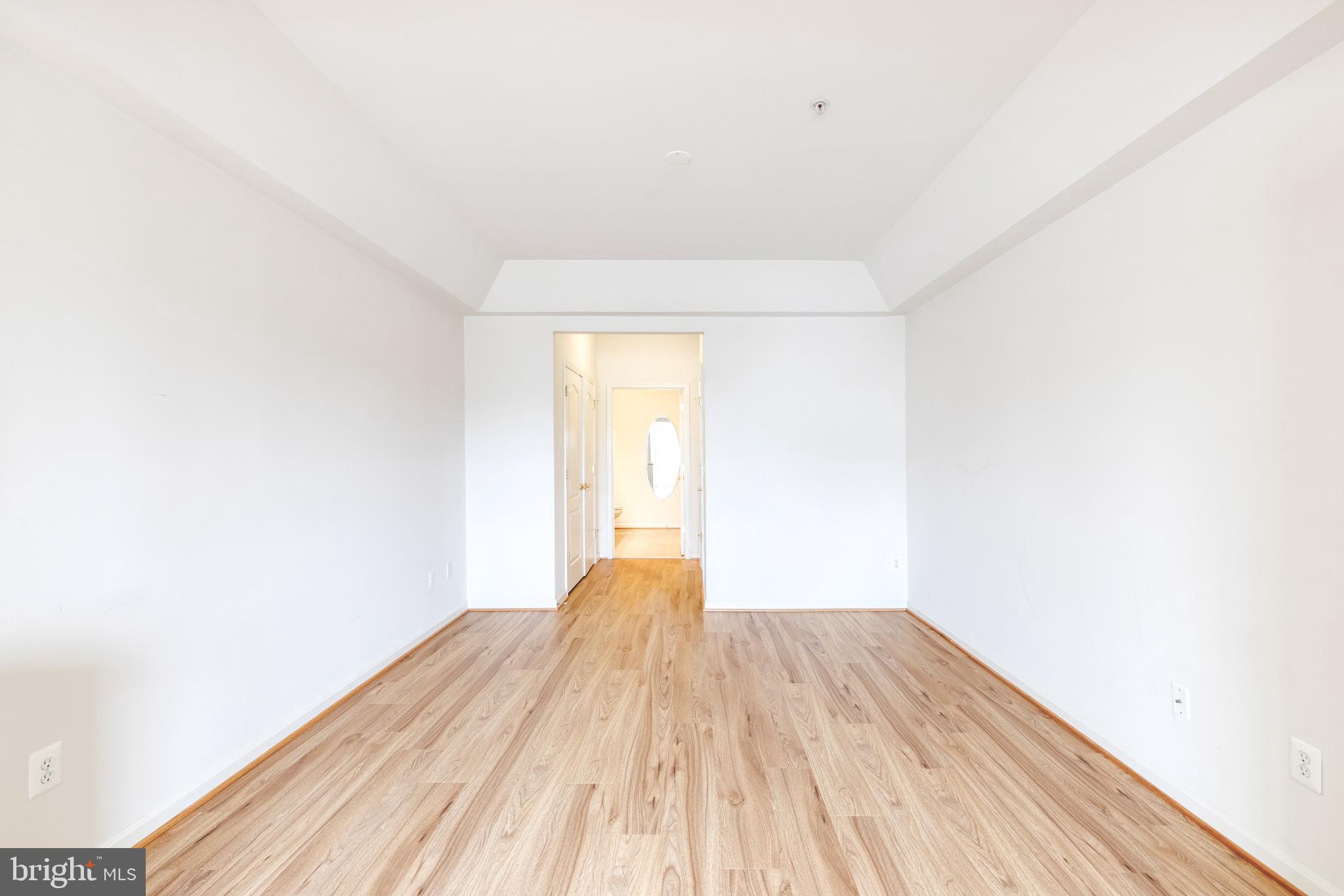 7305 Brookview Road, Unit 308 Elkridge, MD 21075 - Photo 14 of 28 View from main bedroom into ensuite