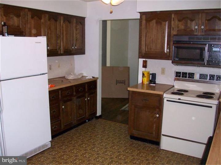 2100 Sterners Road Green Lane, PA 18054 - Photo 2 of 6