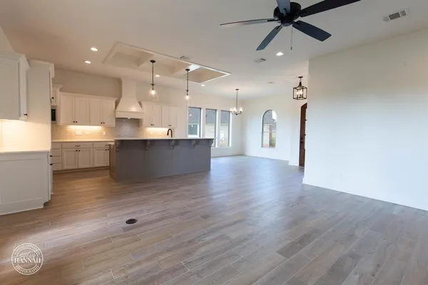 $450,000 | 319 Newport Lane, Benton, LA 71006