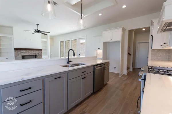 $450,000 | 319 Newport Lane, Benton, LA 71006