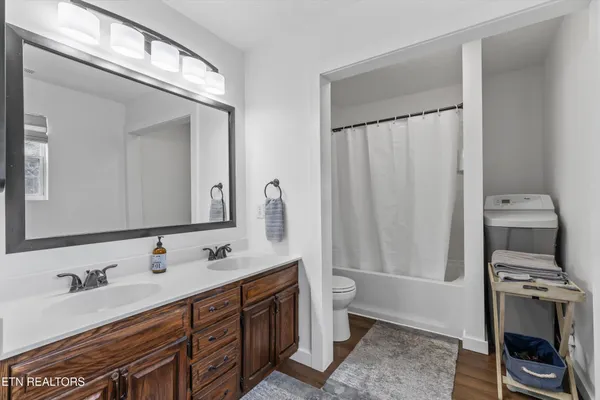 $485,000 | 393 Lane Hollow Road, Sevierville, TN 37876