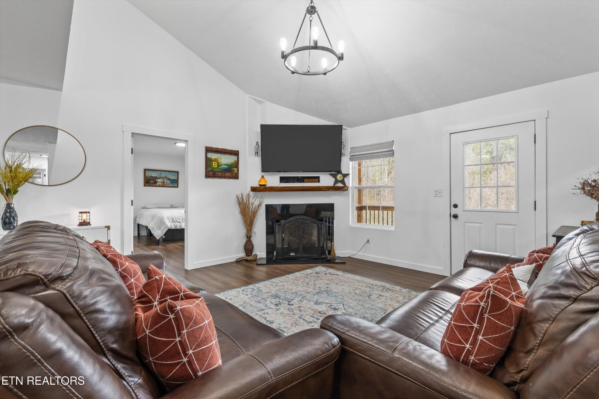 393 Lane Hollow Road Sevierville, TN 37876 - Photo 9 of 33