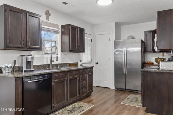 $485,000 | 393 Lane Hollow Road, Sevierville, TN 37876