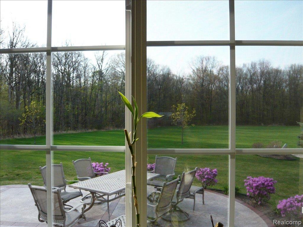 48715 Rockefeller Drive Canton, MI 48188 - Photo 11 of 24 viewkt