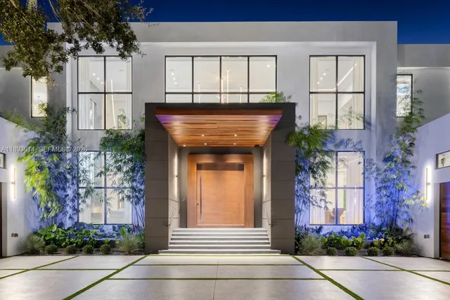 $7,995,000 | 9900 Southwest 125th Avenue, Miami, FL 33186