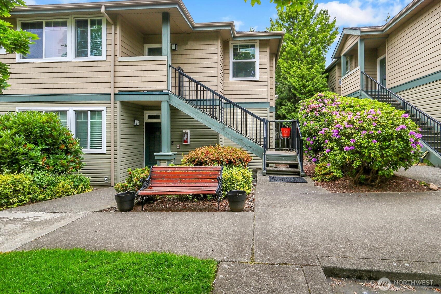 1500 South 18th Street, Unit F202 Renton, WA 98055 - Photo 4 of 20 a front view of a house