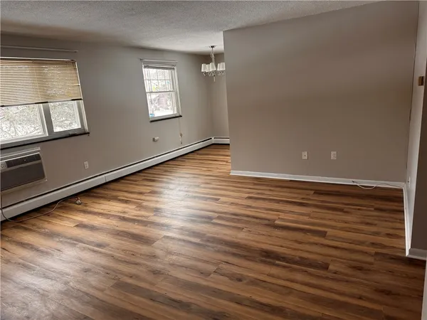 $1,400 | 809 East Avenue, Rochester, NY 14607