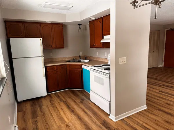 $1,500 | 809 East Avenue, Rochester, NY 14607