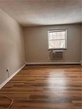$1,400 | 809 East Avenue, Rochester, NY 14607