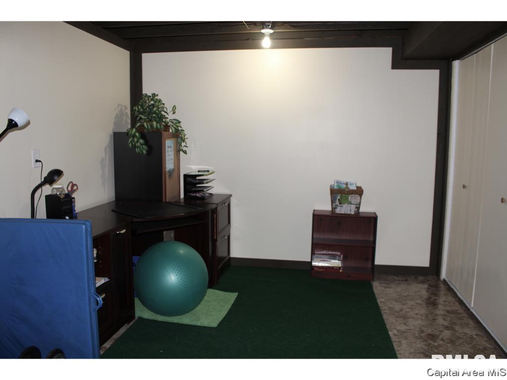 309 East Sangamon Avenue Springfield, IL 62702 - Photo 17 of 26 Gallery Image 17