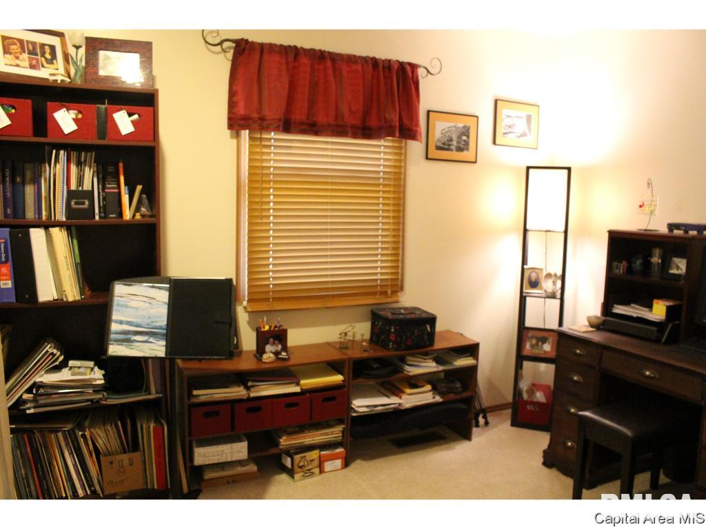 309 East Sangamon Avenue Springfield, IL 62702 - Photo 10 of 26 Gallery Image 10
