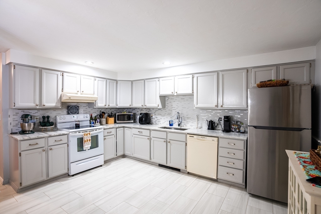 967 Patriots Road, Unit 2B Templeton, MA 01468 - Photo 8 of 28