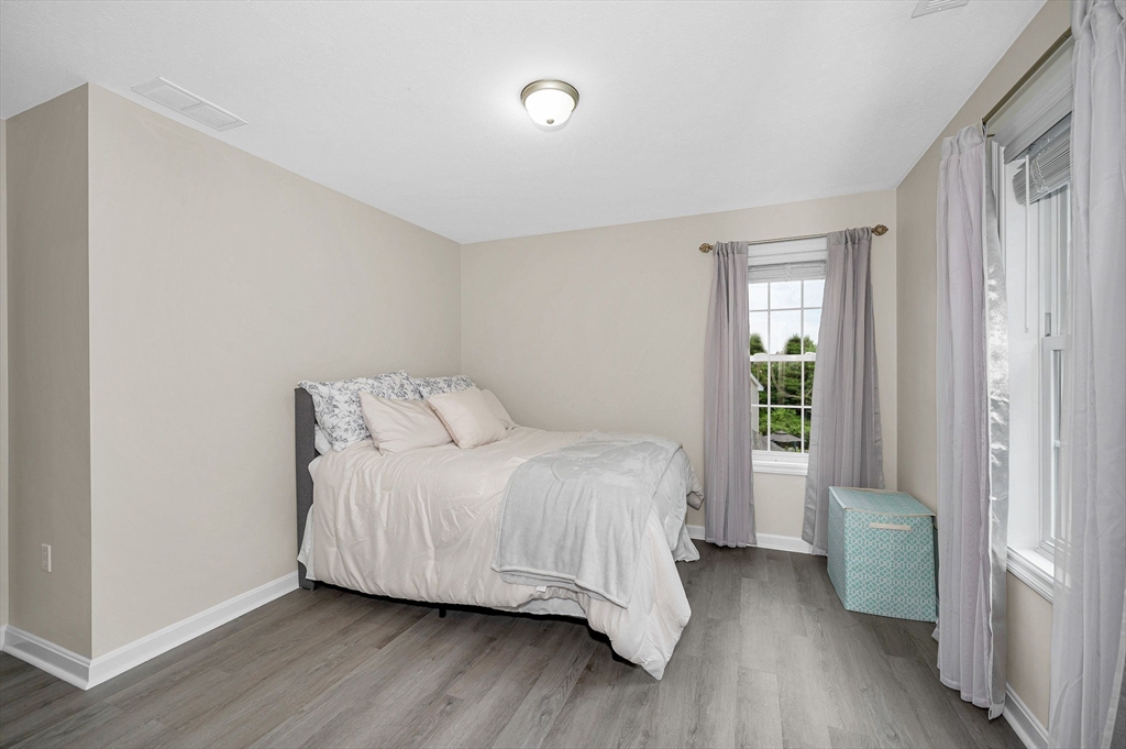 61 Saddle Road Dracut, MA 01826 - Photo 22 of 40