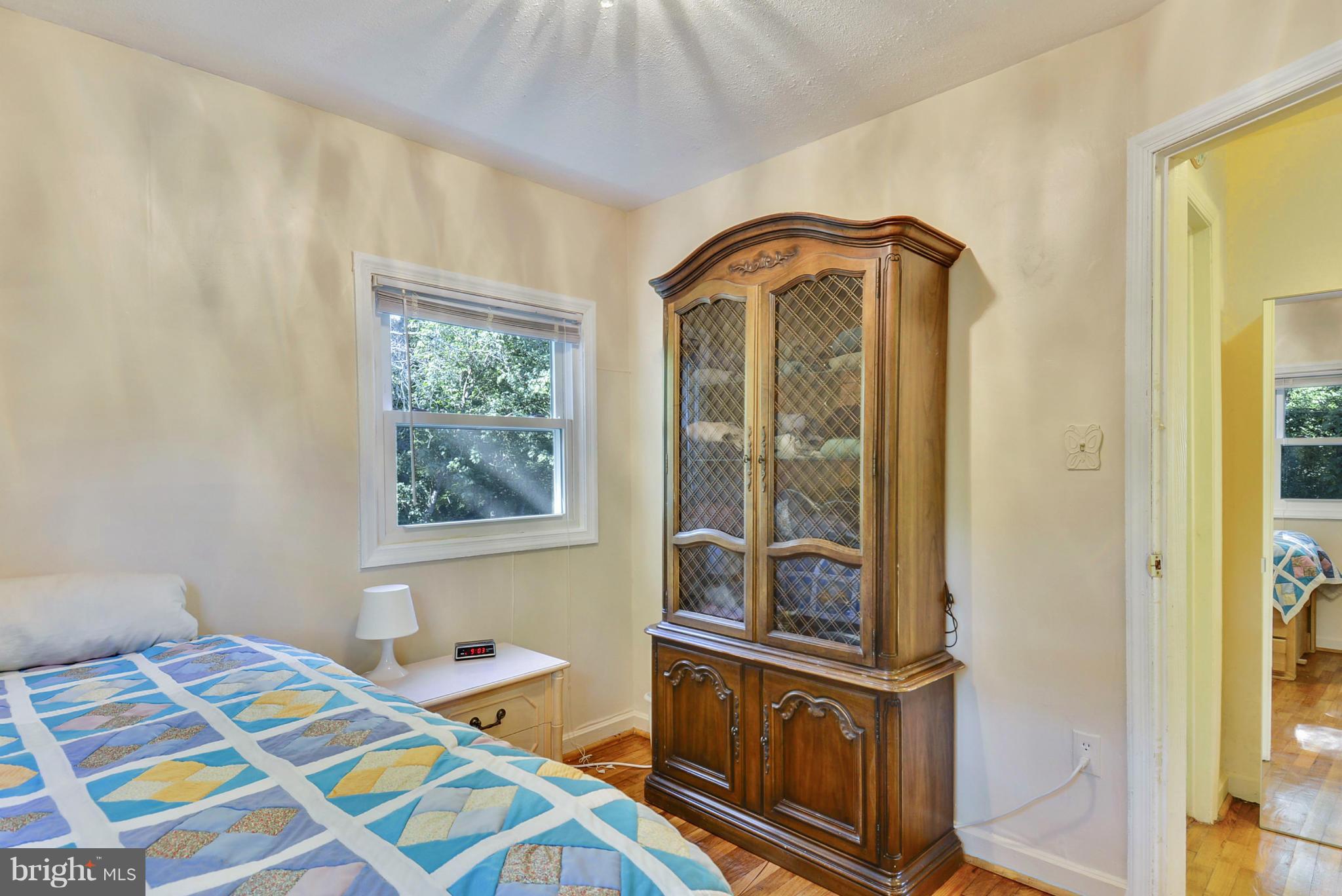 4400 Garrett Park Road Silver Spring, MD 20906 - Photo 16 of 30 Bedroom # 2