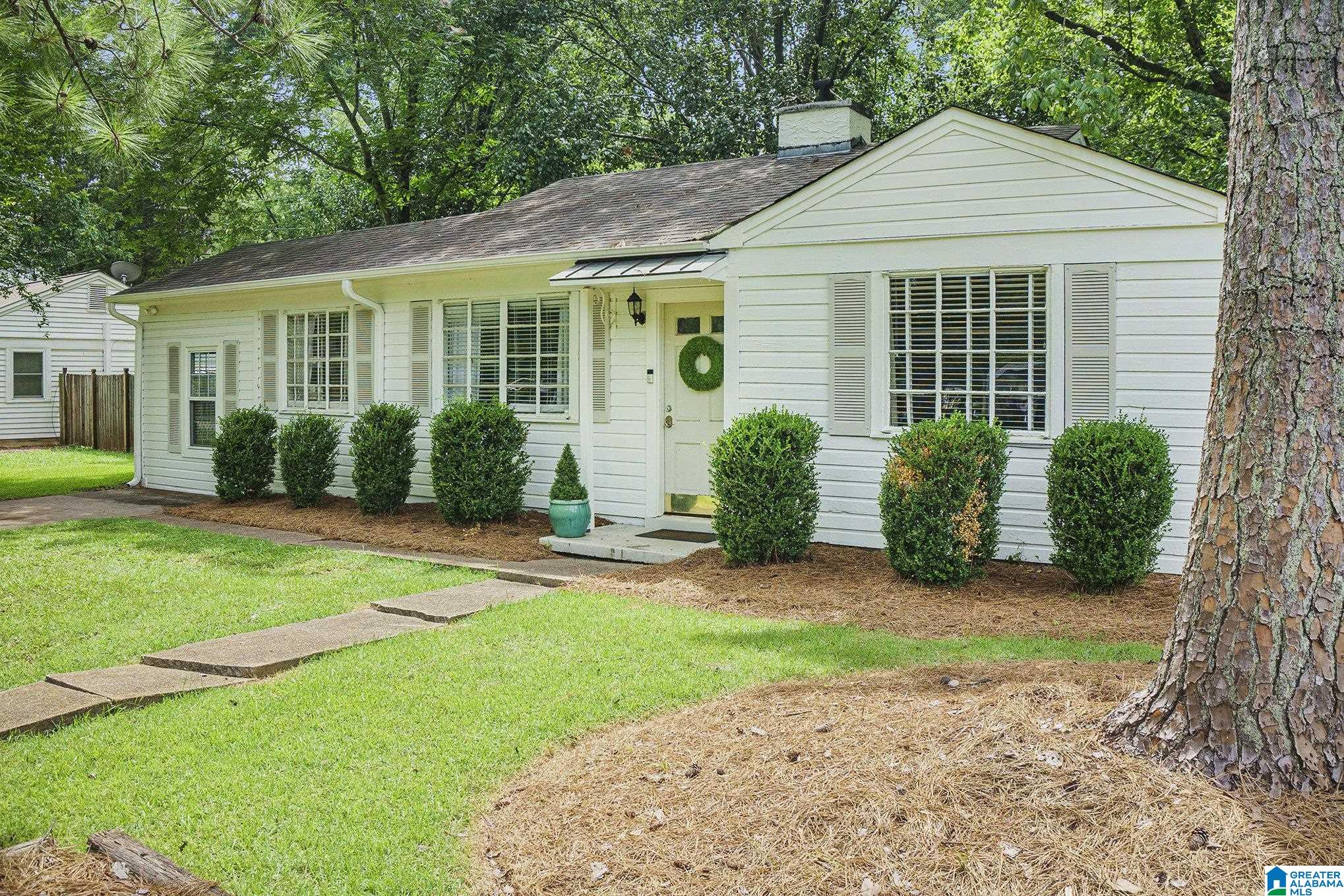 618 Royal Street Birmingham, AL 35213 - Photo 2 of 27