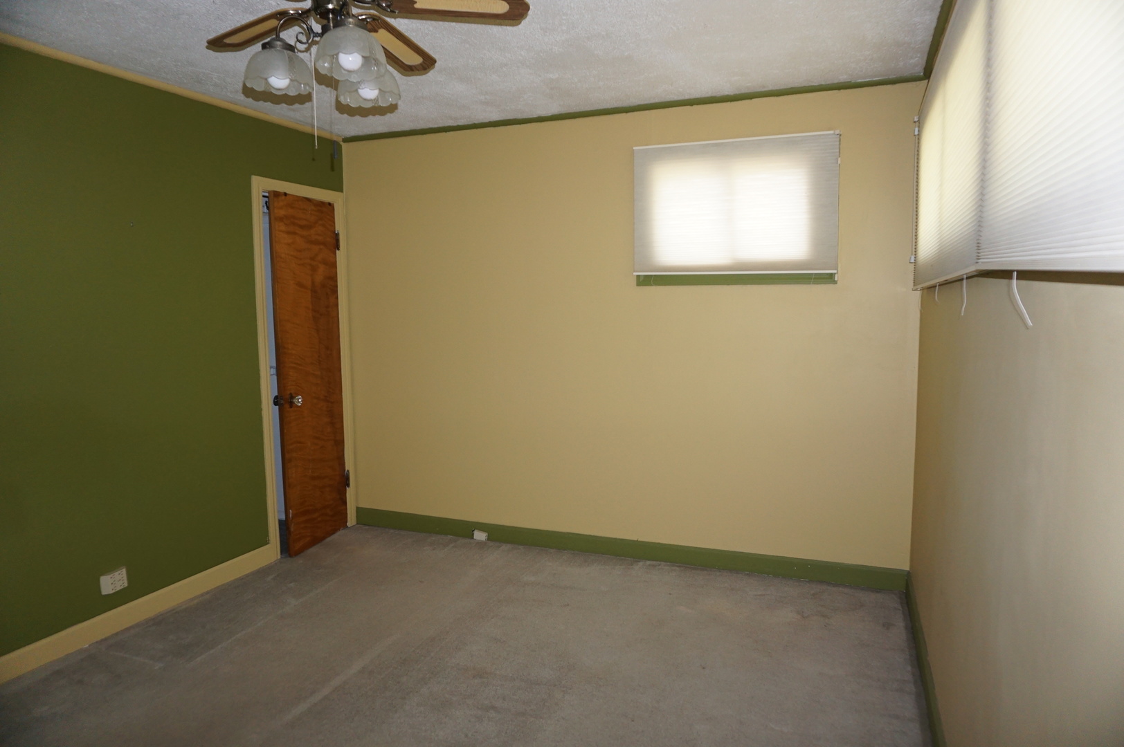 2209 Hawthorne Road Homewood, IL 60430 - Photo 7 of 14