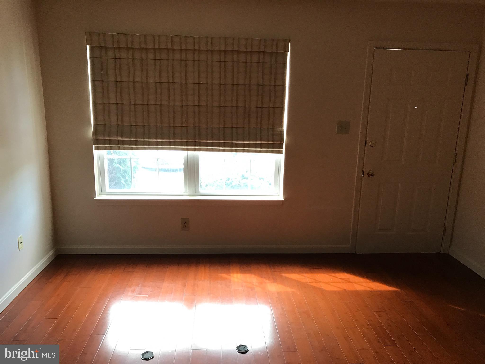 903 Christopher Drive Reading, PA 19610 - Photo 7 of 10 an empty room with a window