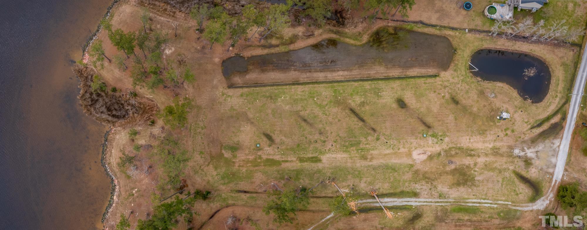 307 Griggs Road Vandemere, NC 28587 - Photo 34 of 45 a bathroom with a shower