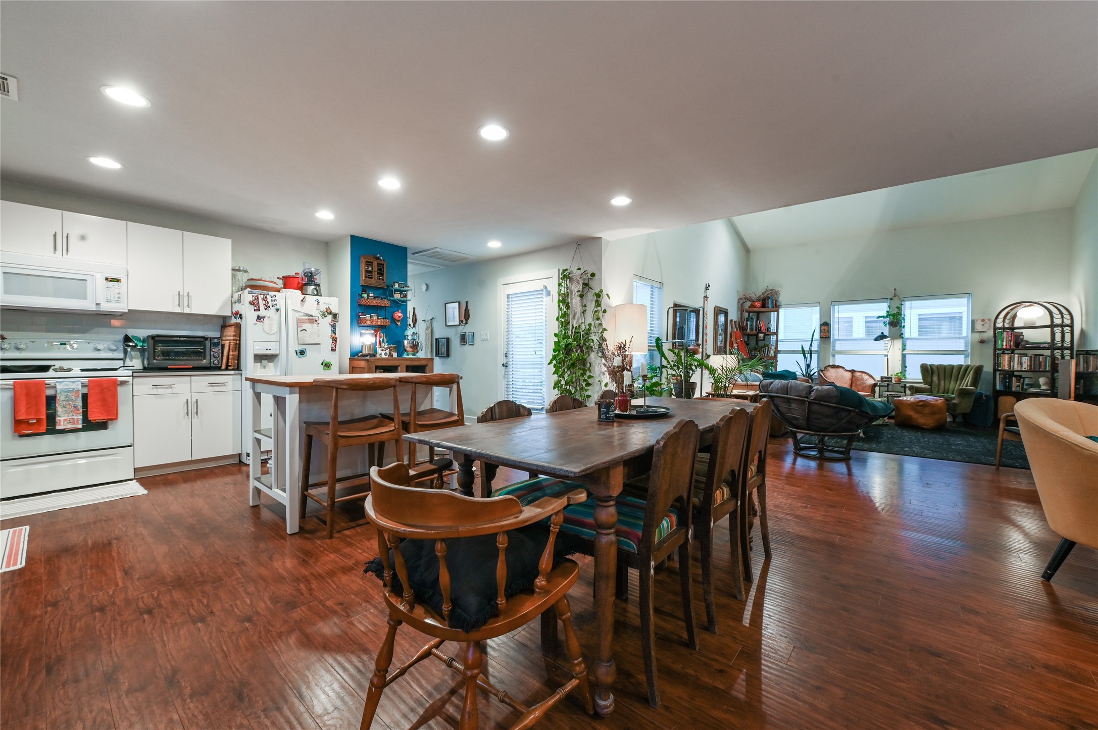 1308 Ruthven Street, Unit B Houston, TX 77019 - Photo 4 of 25