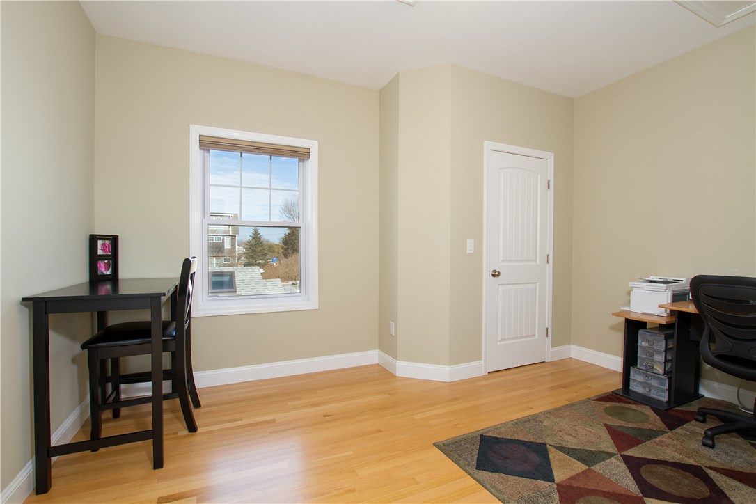 13 Nautilus Road Narragansett, RI 02882 - Photo 26 of 40 Full sized third bedroom!