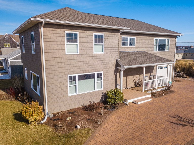 13 Nautilus Road Narragansett, RI 02882 - Photo 4 of 40