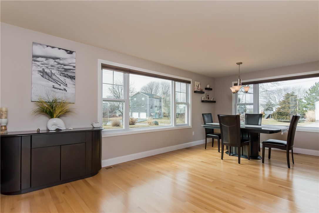 13 Nautilus Road Narragansett, RI 02882 - Photo 10 of 40 Gleaming hardwood floors throughout and custom Hunter Douglas window treatments!
