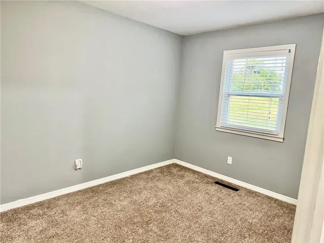 $110,000 | 1421 South 15th Street, Parsons, KS 67357