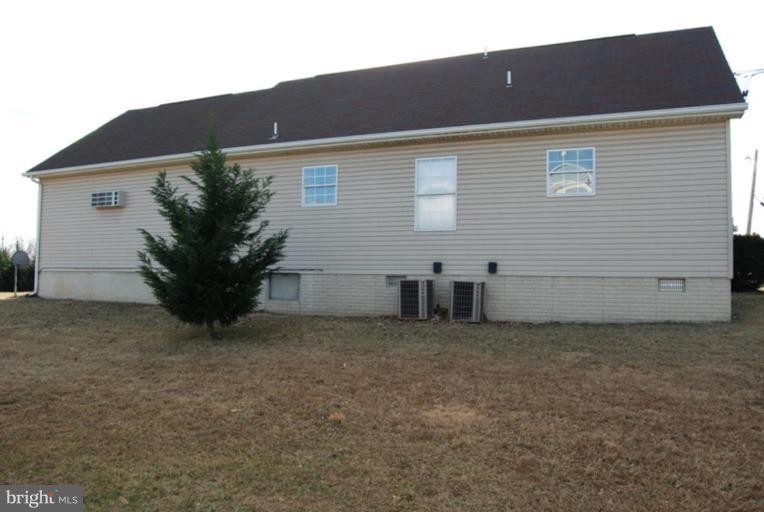 100 Michelle Drive Ranson, WV 25438 - Photo 3 of 17 Exterior (Rear)