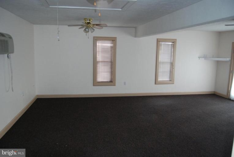 100 Michelle Drive Ranson, WV 25438 - Photo 6 of 17 Family Room