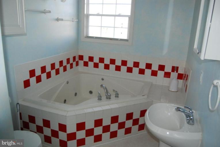 100 Michelle Drive Ranson, WV 25438 - Photo 8 of 17 Master Bath