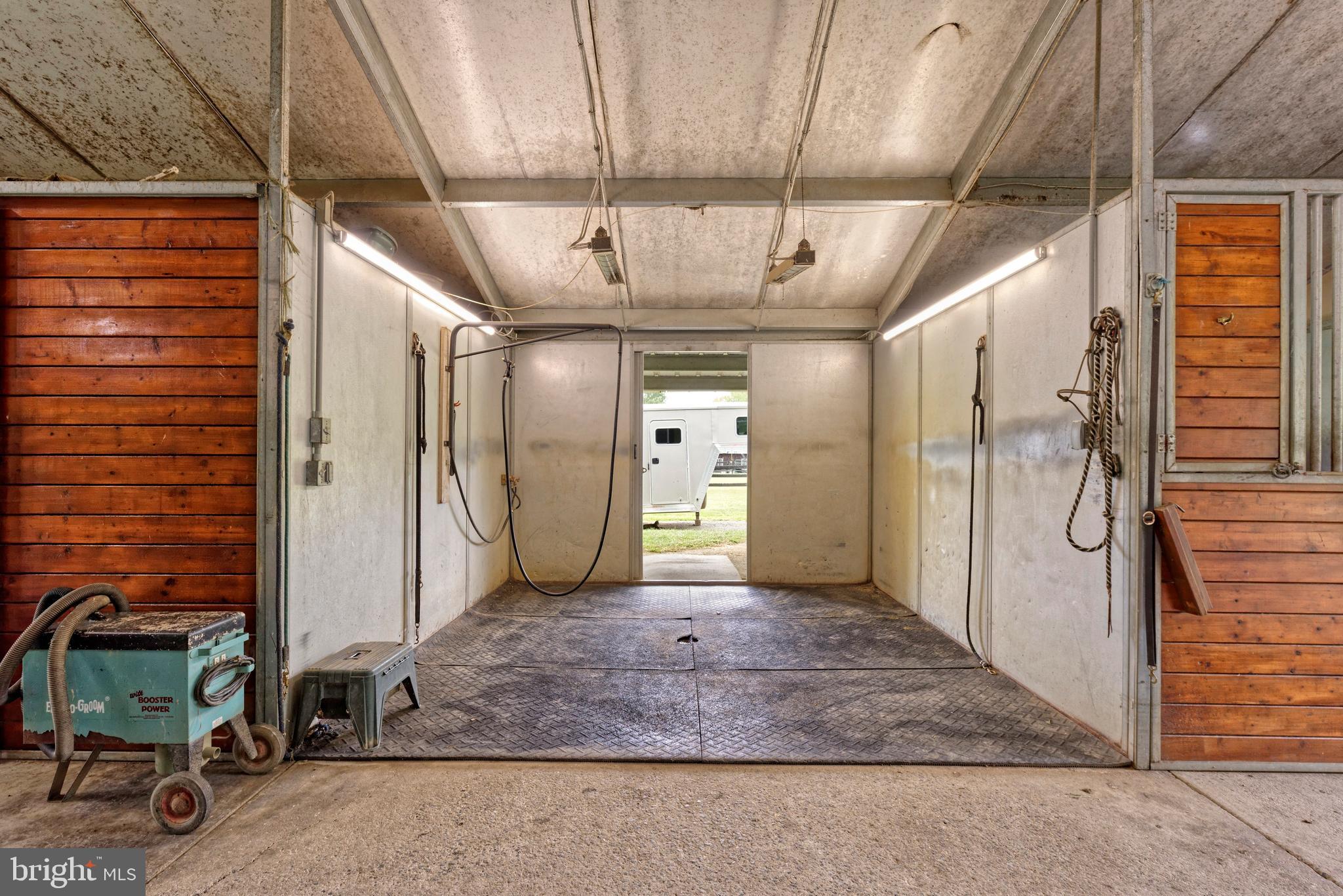 36775 Leith Lane Middleburg, VA 20117 - Photo 53 of 70 View of the wash stall with overhead hose bar