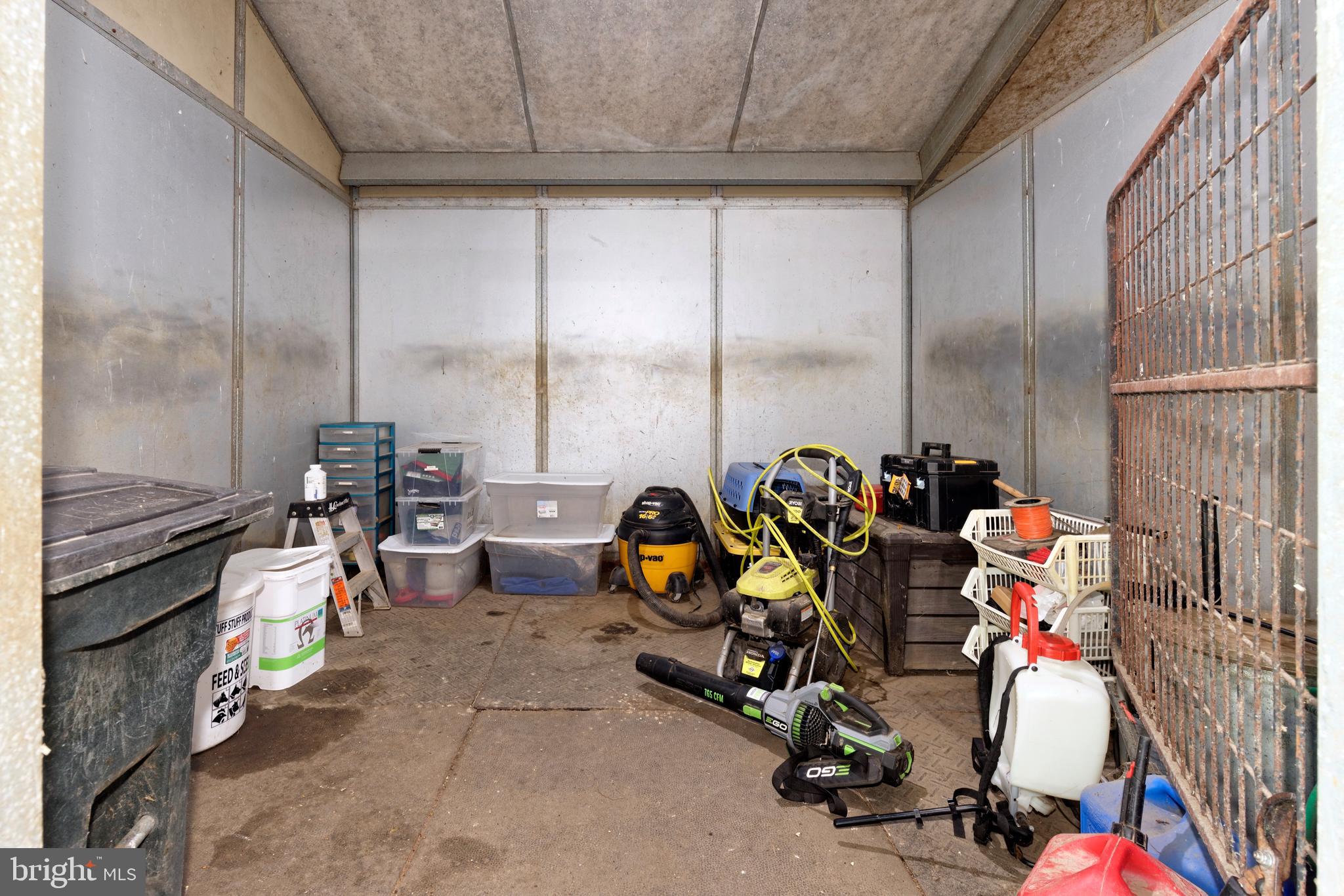 36775 Leith Lane Middleburg, VA 20117 - Photo 55 of 70 a view of a room with gym equipment