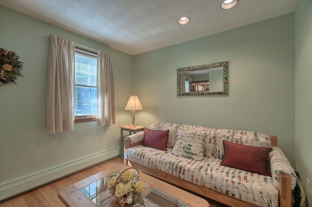42 Dexter Road Melrose, MA 02176 - Photo 11 of 28 Gallery Image 11