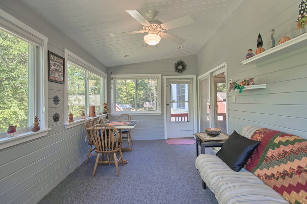 42 Dexter Road Melrose, MA 02176 - Photo 17 of 28 Gallery Image 17