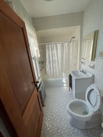 $1,975 | 11 Starkey Avenue, Unit 2, Attleboro, MA 02703