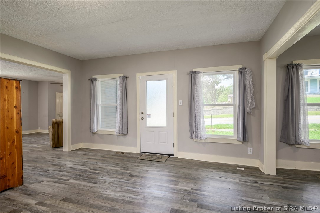 9093 Highway 64 Georgetown, IN 47122 - Photo 5 of 37