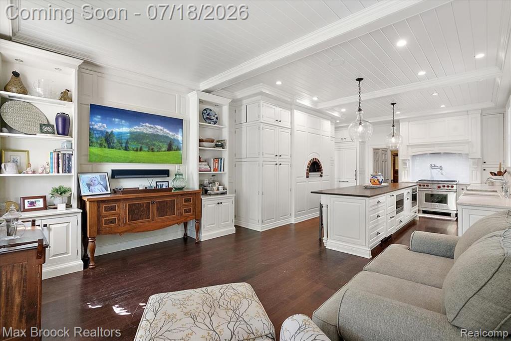294 Lincoln Road Grosse Pointe, MI 48230 - Photo 8 of 84 Gallery Image 8