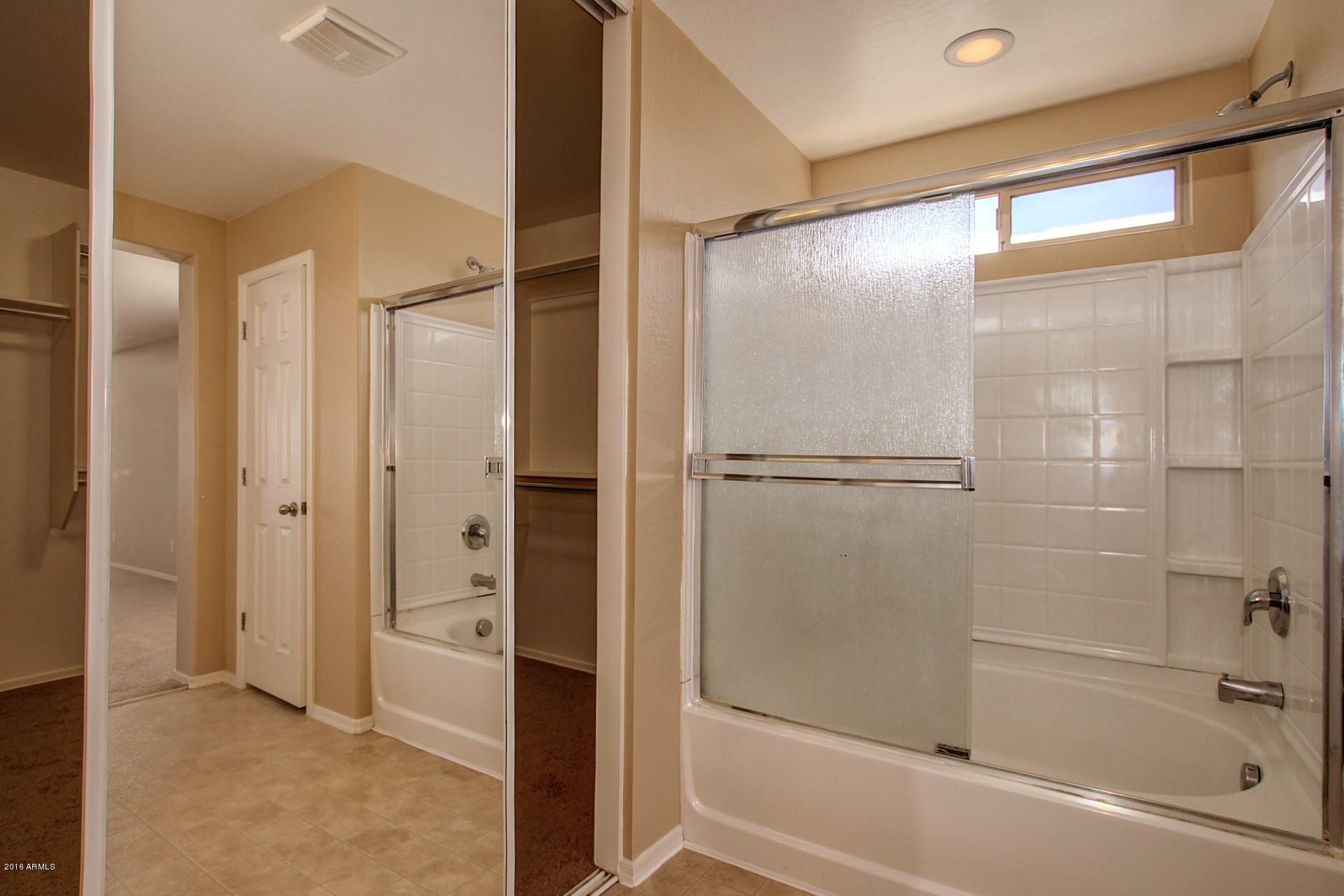 5331 West Apollo Road Laveen, AZ 85339 - Photo 19 of 26 Master bath