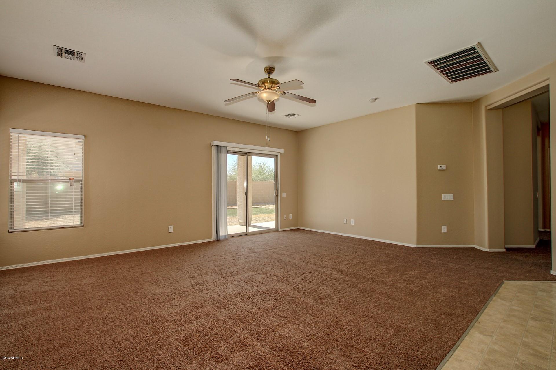 5331 West Apollo Road Laveen, AZ 85339 - Photo 5 of 26 Family Room