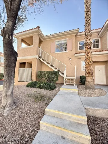 $1,450 | 251 South Green Valley Parkway, Unit 2222, Henderson, NV 89012