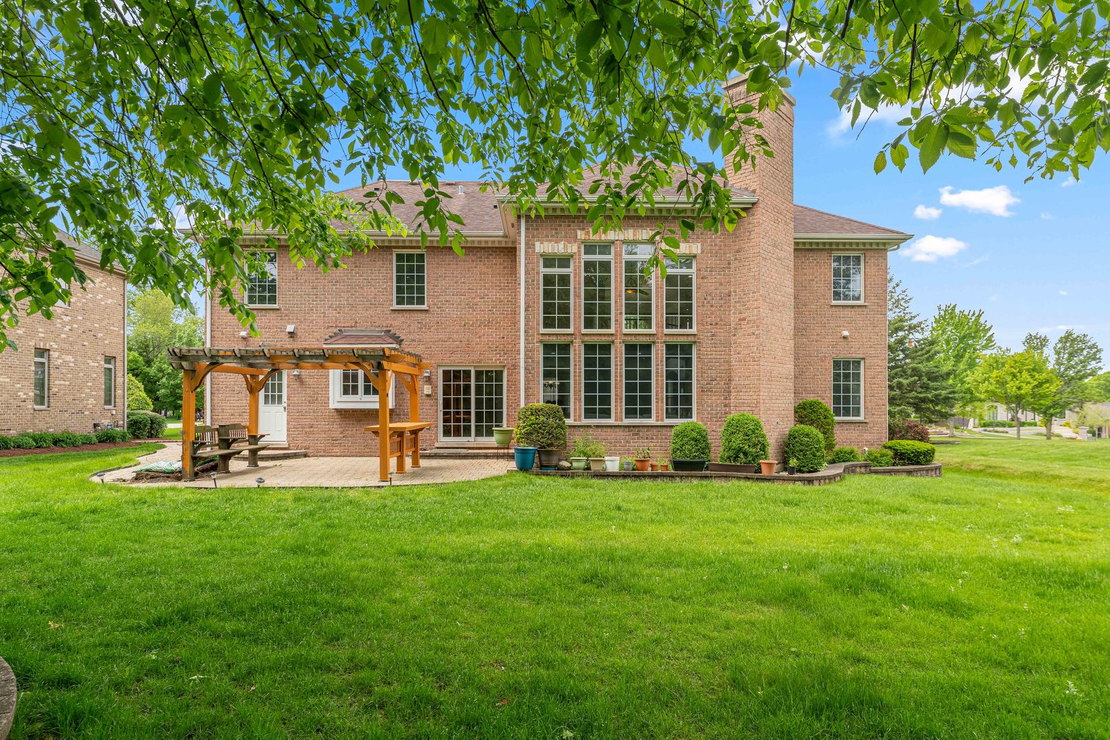 281 Forest Drive Addison, IL 60101 - Photo 6 of 14 a view of a house with a yard and sitting area