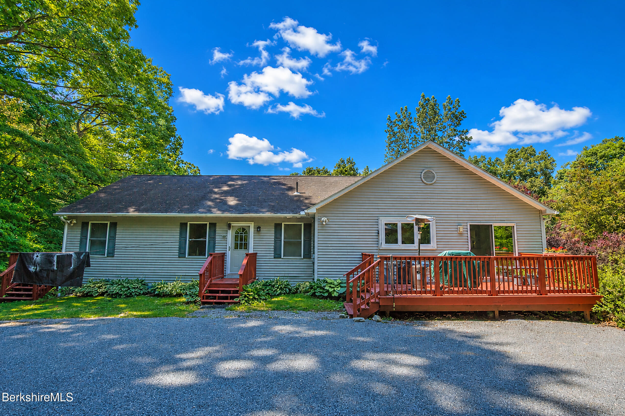 120 North Hoosac Road Williamstown, MA 01267 - Photo 34 of 47 vincentcarusophotography_120NHoosac_2026
