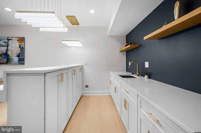 $11,000 | 4246 15th Street North, Arlington, VA 22207