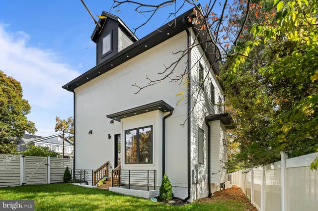 $11,000 | 4246 15th Street North, Arlington, VA 22207