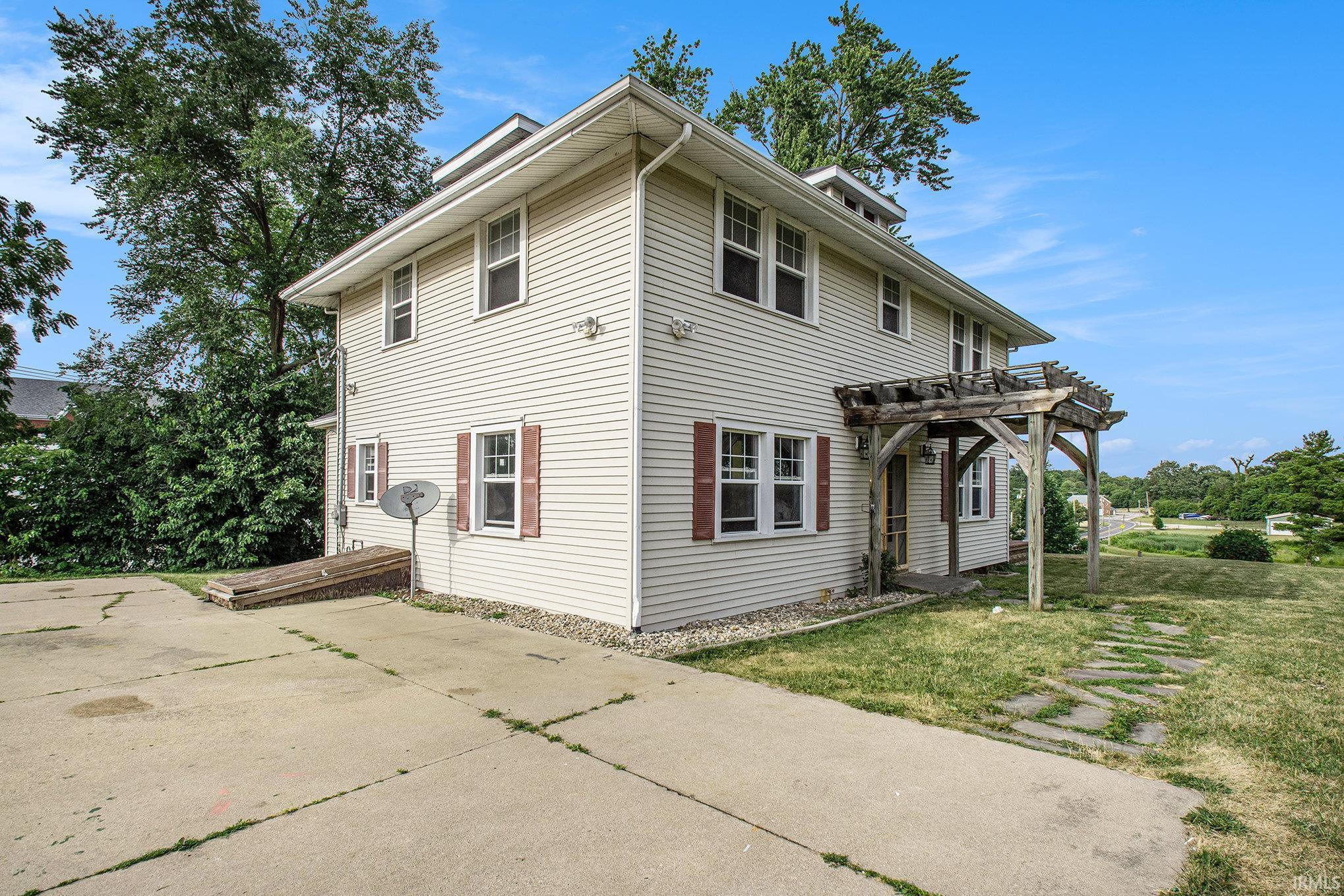 9041 East Hatchery Road Syracuse, IN 46567 - Photo 23 of 31 Gallery Image 23