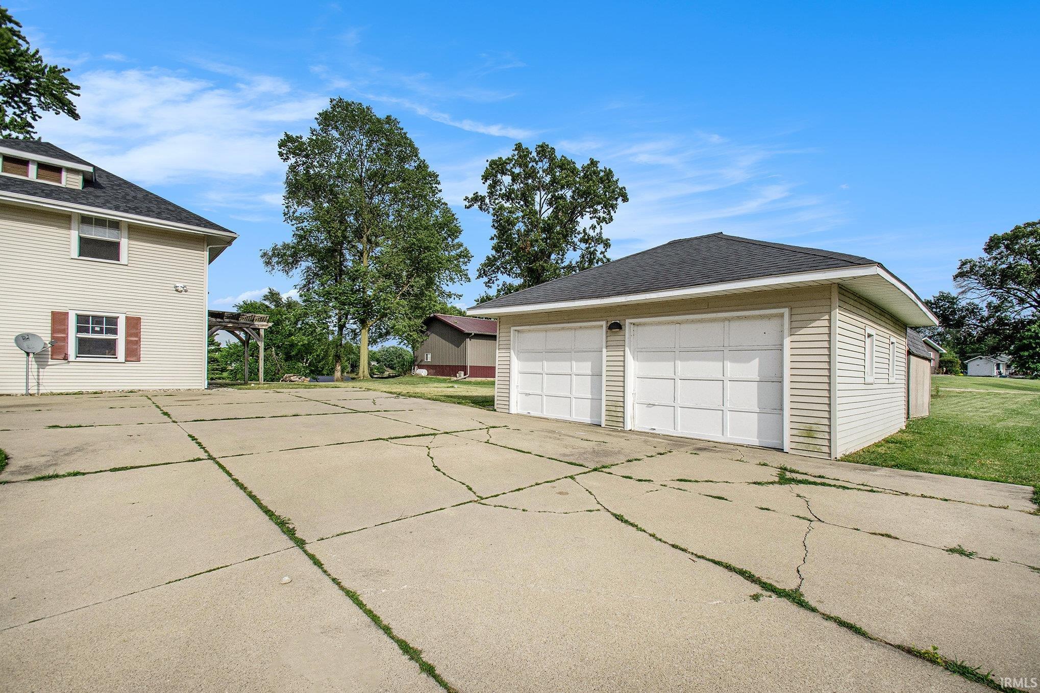 9041 East Hatchery Road Syracuse, IN 46567 - Photo 24 of 31 Gallery Image 24