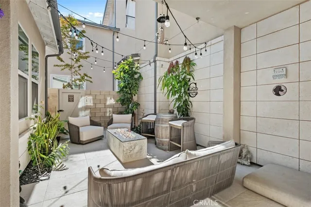 $4,495 | 124 Sculpture, Irvine, CA 92618