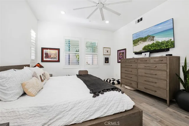 $4,495 | 124 Sculpture, Irvine, CA 92618