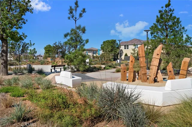 $4,495 | 124 Sculpture, Irvine, CA 92618